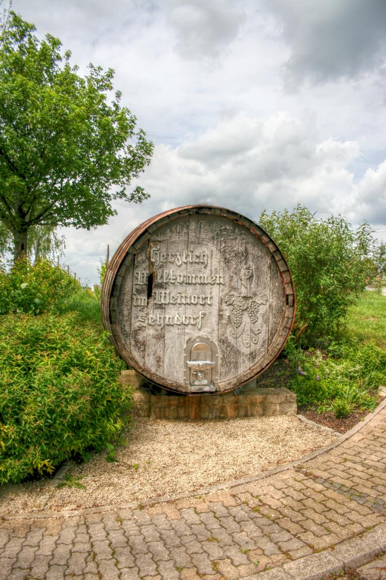 untitled pregamma 1 mantiuk06 contrast mapping 0.24 saturation factor 0.8 detail factor 1